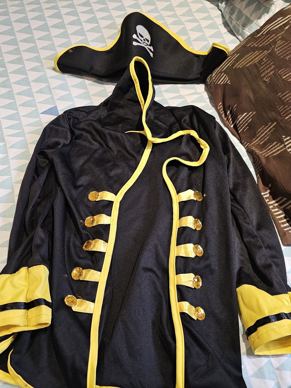 Black and Yellow Pirate Costume Jacket with Skull Hat - Kids
